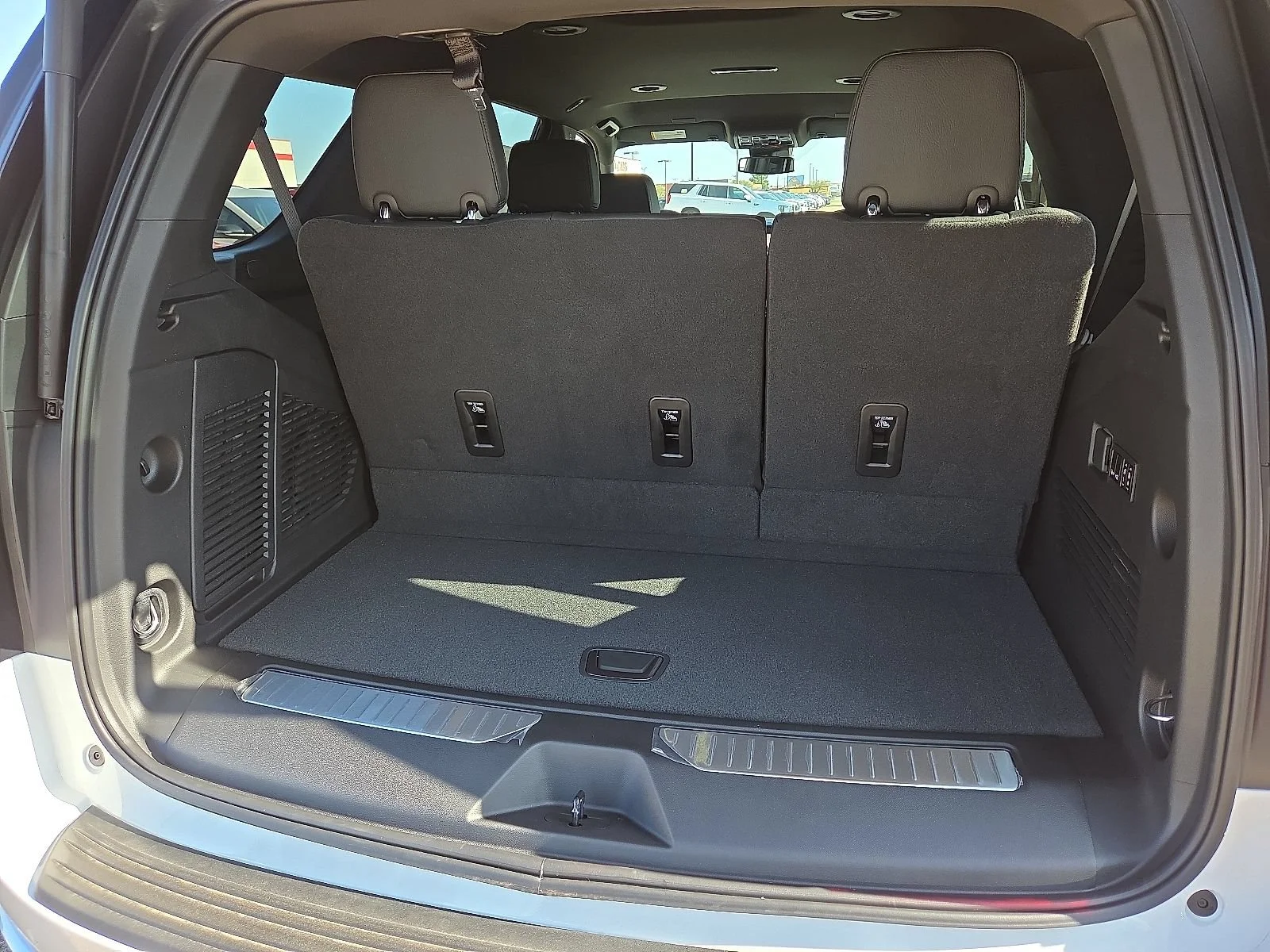 2026 GMC Yukon Denali - Photo 7