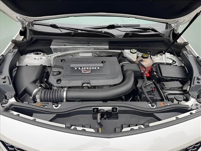 Used 2020 Crystal White Tricoat Cadillac AWD Sport image 30