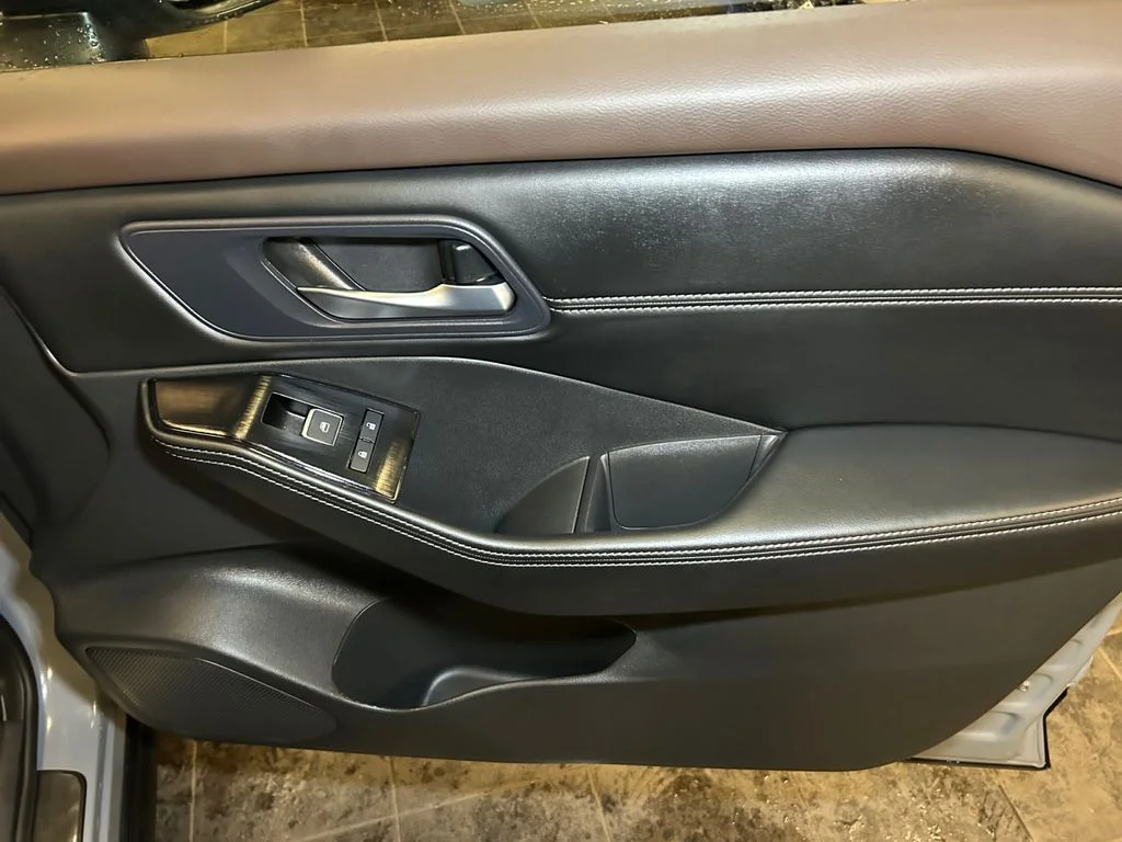 Used 2023 Boulder Gray Nissan SL image 17