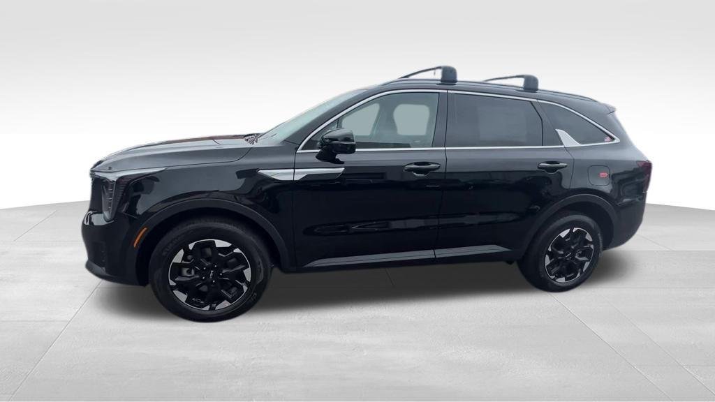 New 2025 Ebony Black Kia S image 2