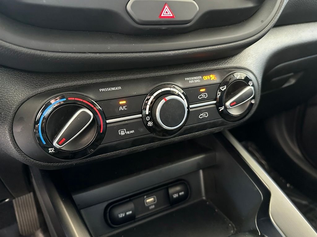 2025 Kia Soul LX - Photo 7