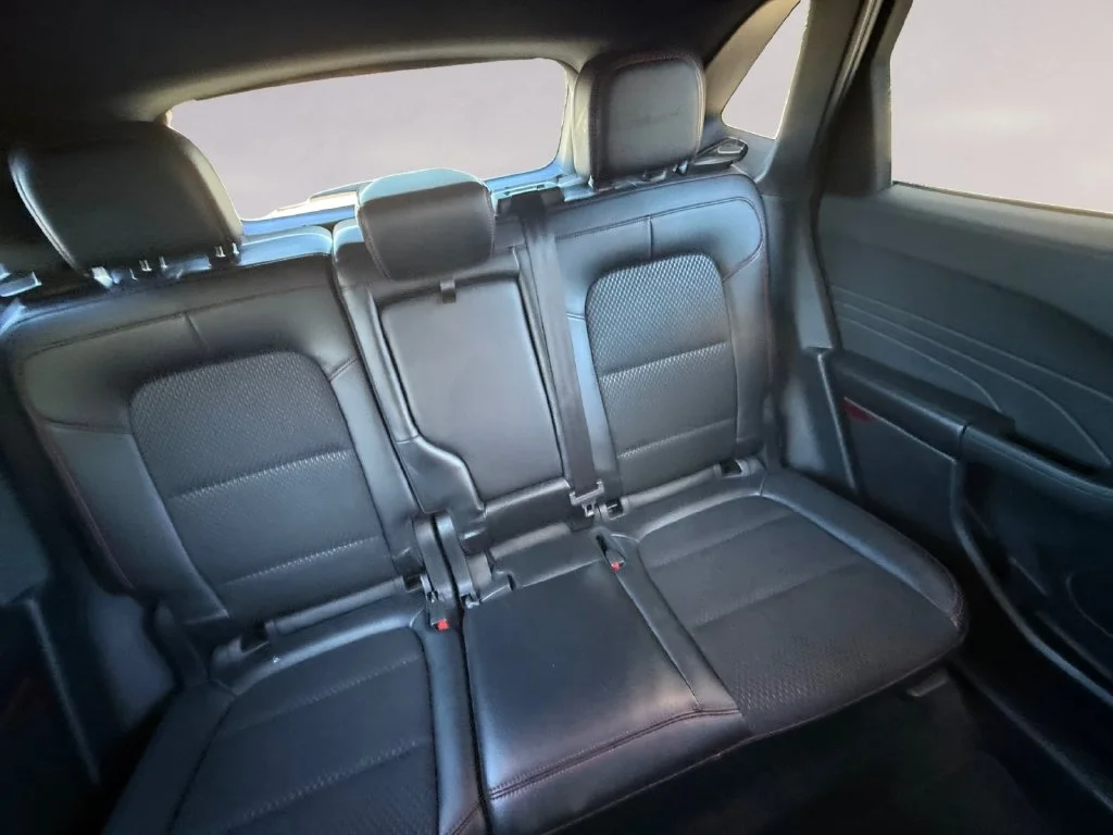 2025 Ford Escape ST-Line Select - Photo 18