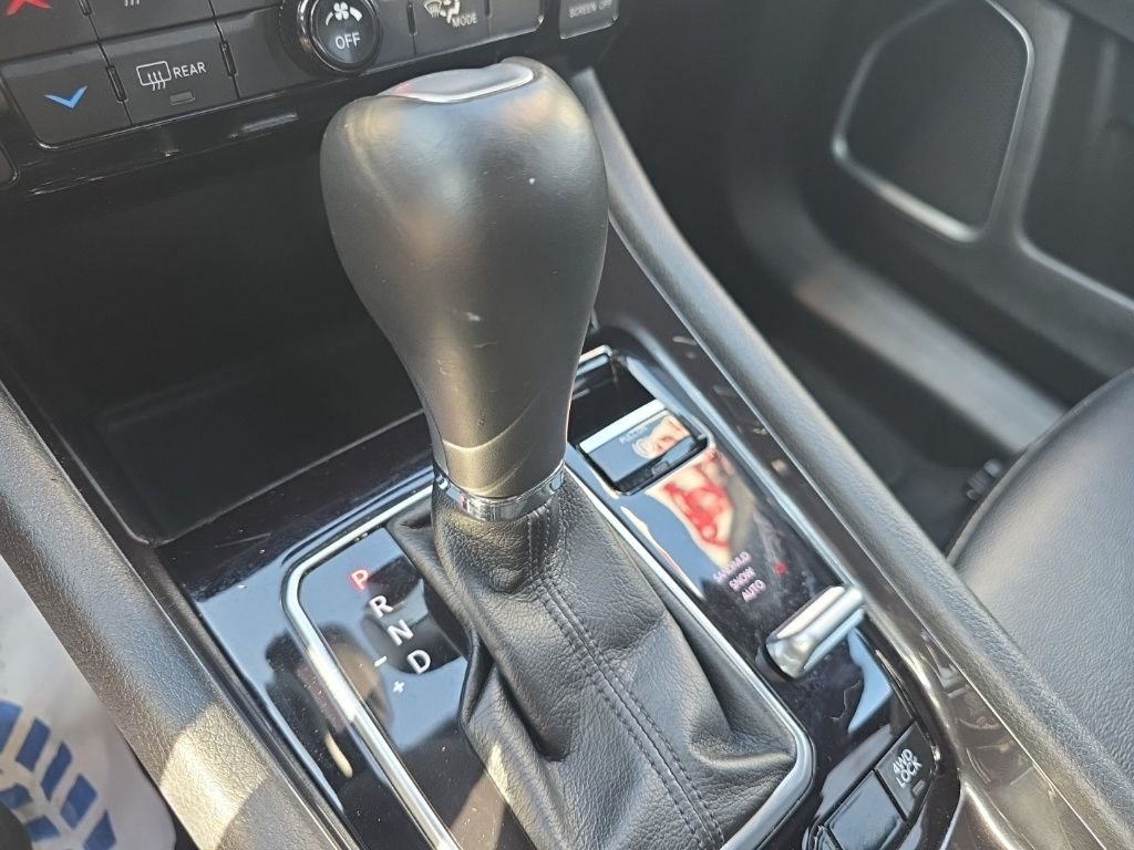 Used 2025 Black Jeep Latitude image 24