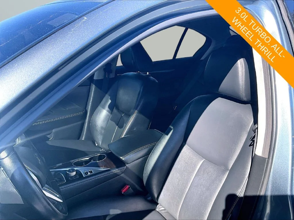 Used 2018 Blue INFINITI 3.0t LUXE image 23