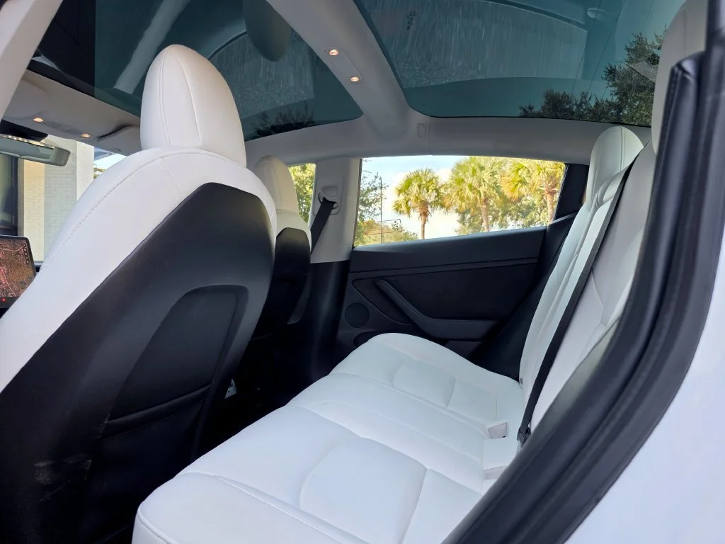 Used 2021  Tesla Long Range image 25