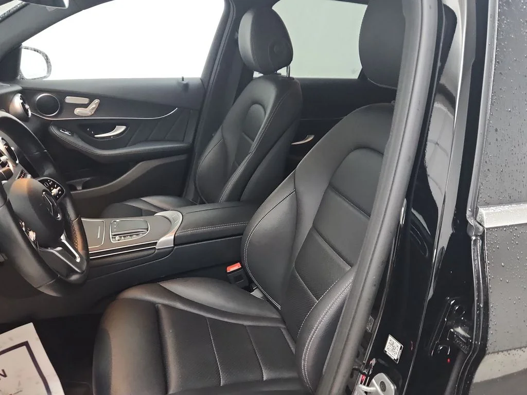 Used 2022 Black Mercedes-Benz GLC 300 image 15