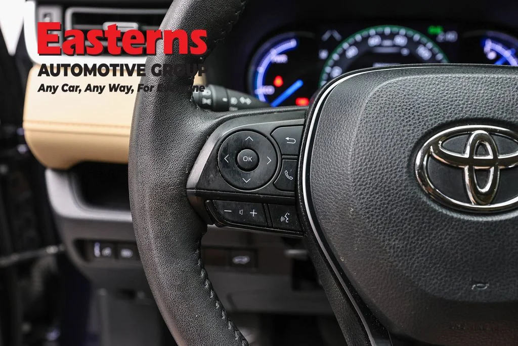Used 2024 Blue Toyota XLE Premium image 15