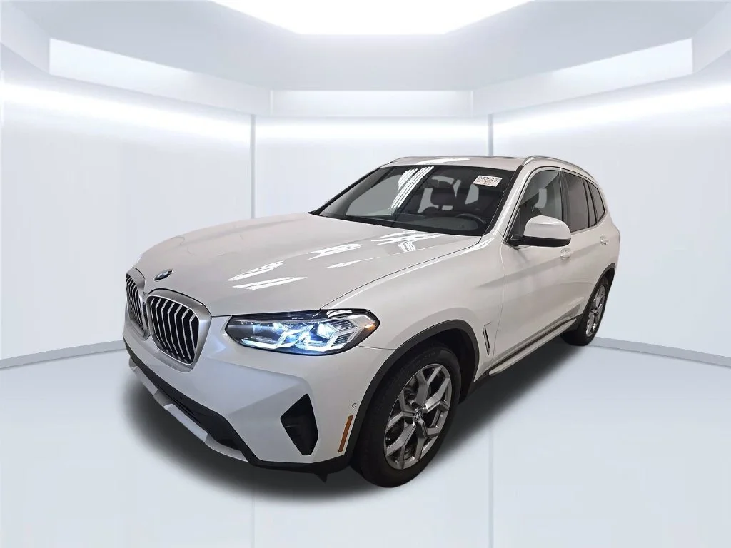Certified Used 2023 White BMW sDrive30i image 2