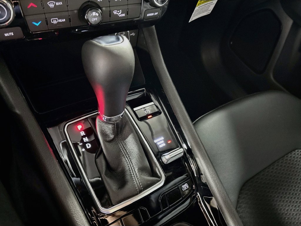Used 2026 Blue Jeep Latitude image 18
