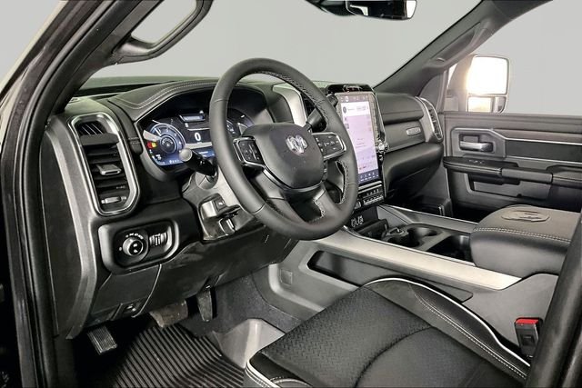 New 2026 Granite Crystal Metallic Clear-Coat Exterior Paint RAM Laramie image 8