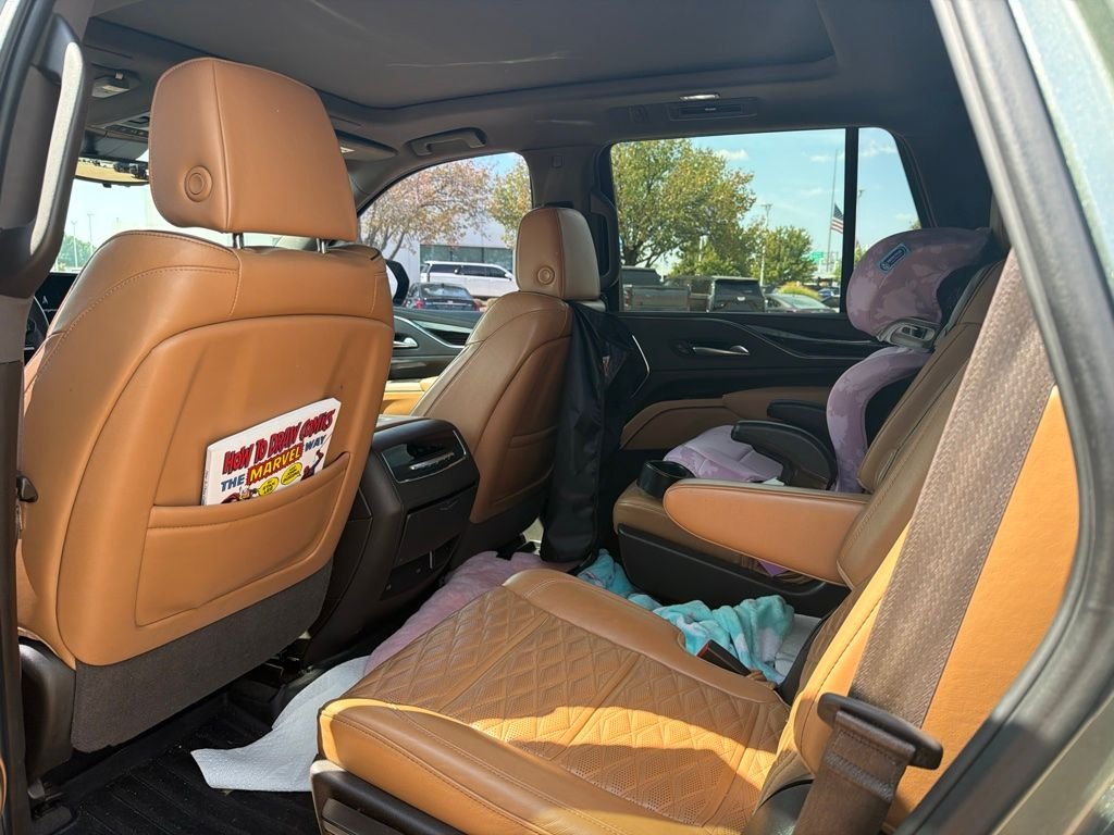 Used 2023 Green Cadillac Premium Luxury image 8