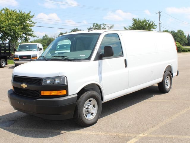 2025 Chevrolet Express Cargo