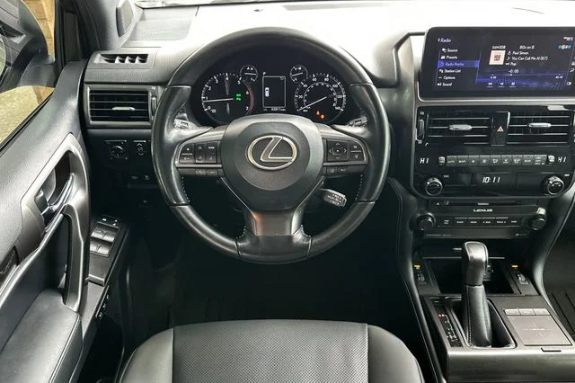Used 2022  Lexus 460 image 17