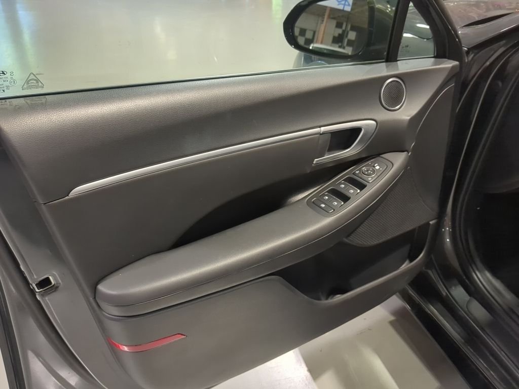 Certified Used 2025 Gray Hyundai SEL image 15