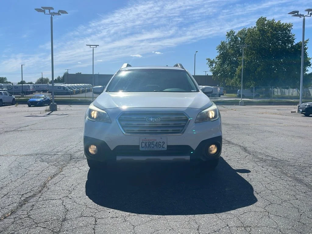 Used 2015 Crystal White Pearl Subaru 2.5i Limited image 2