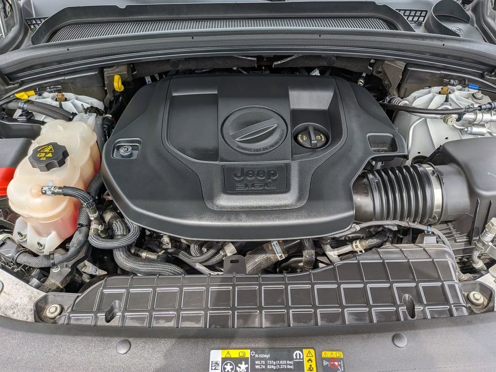 Used 2023 White Jeep Summit image 35