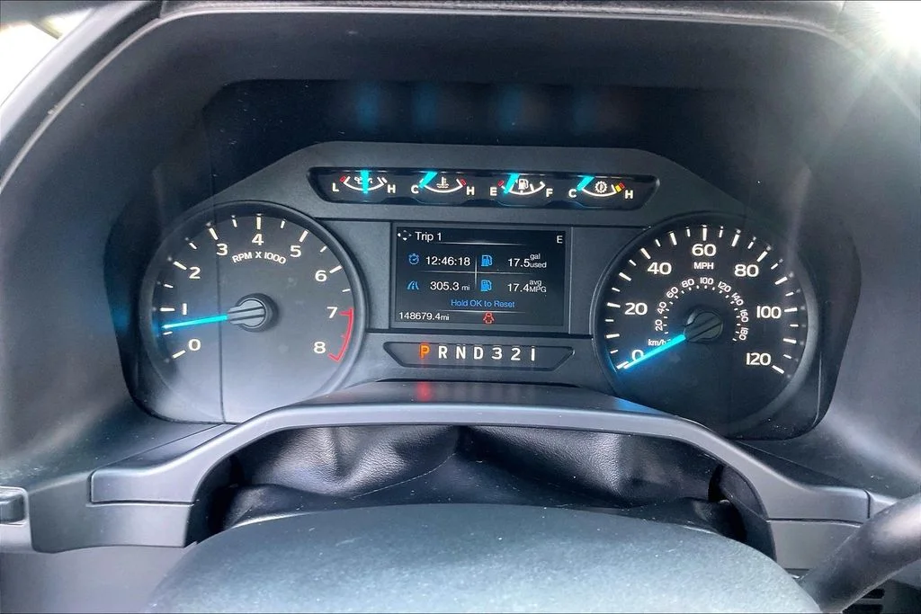 Used 2015 Black Ford XL image 19