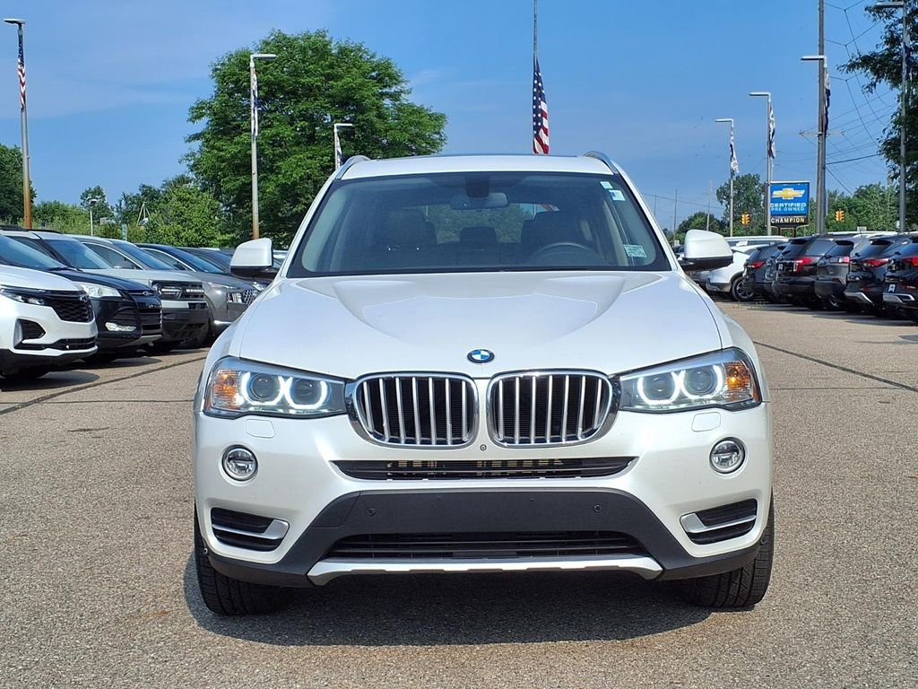 Used 2015 White BMW xDrive28i image 2