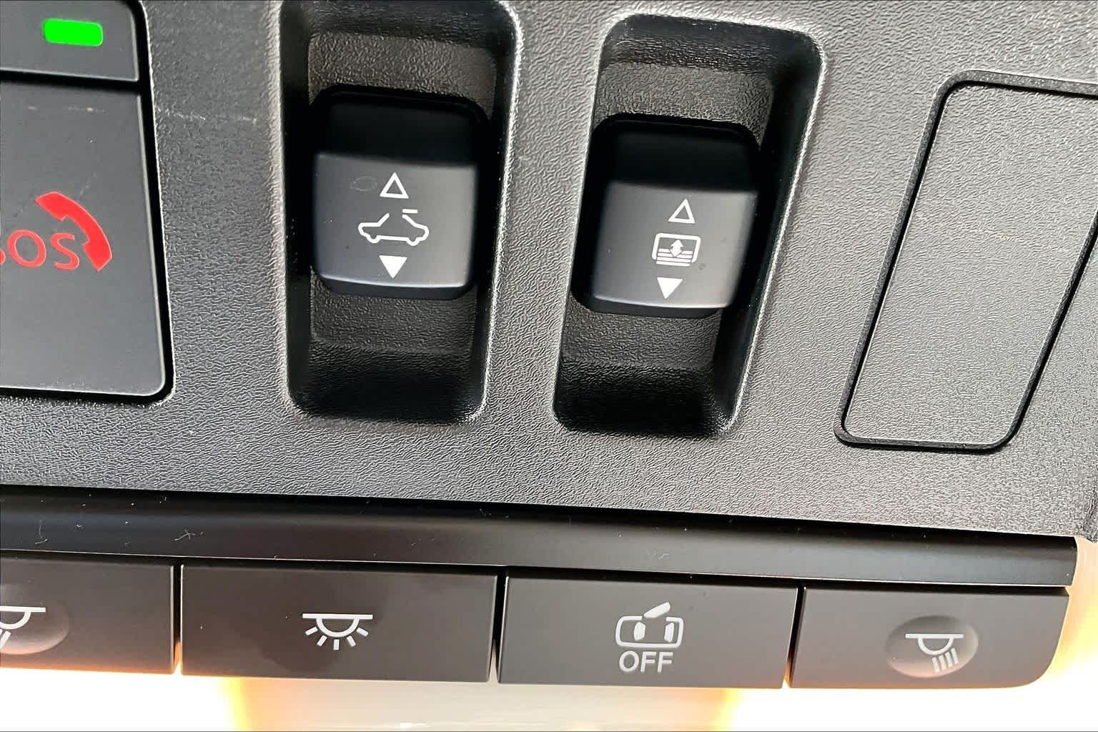Used 2026 Super Black Nissan SV image 34