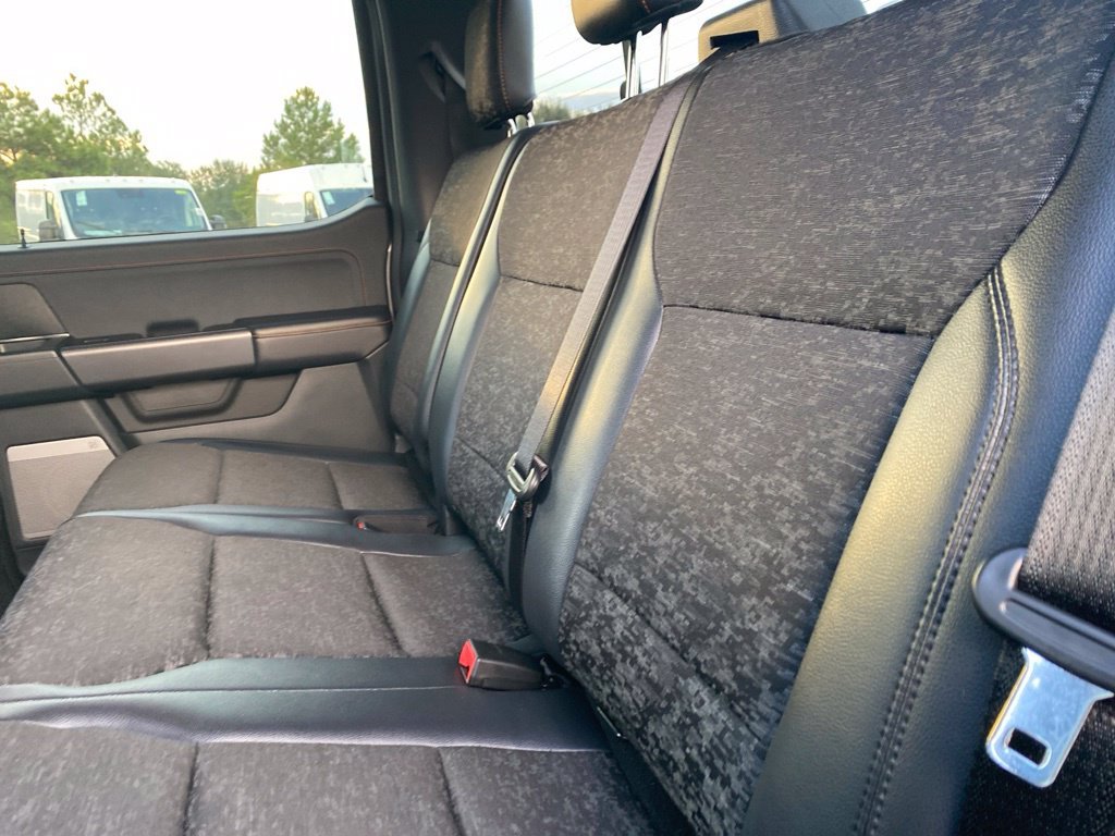 Used 2025 Gray Ford Tremor image 36