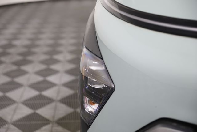 2025 Hyundai Kona SEL - Photo 32