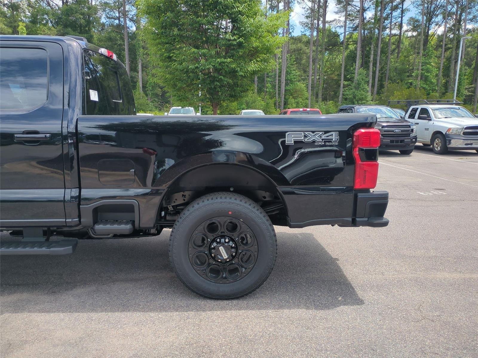 New 2026 Agate Black Metallic Ford F-250® Lariat® image 11