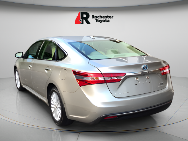 Used 2015  Toyota Limited image 5