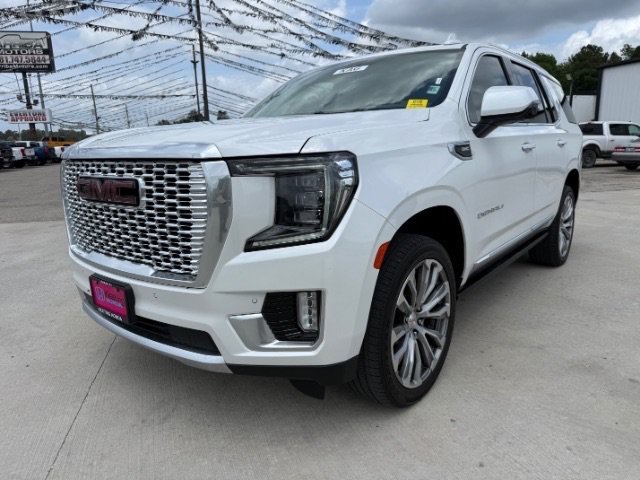 Used 2021 White Frost Tricoat GMC Denali image 1
