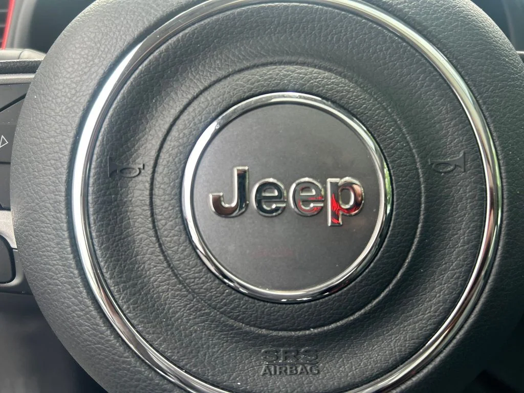 Used 2021 Blue Jeep Trailhawk image 25