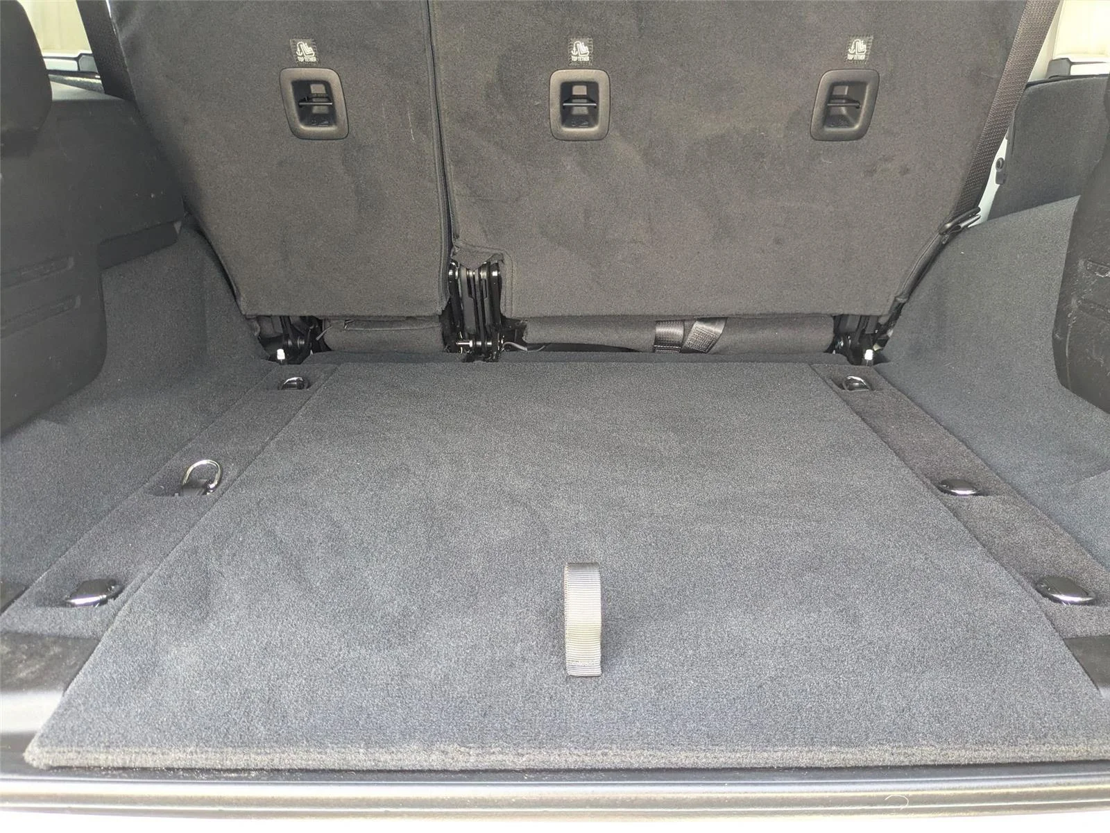 Used 2024 Bright White Clearcoat Jeep Sport S image 27