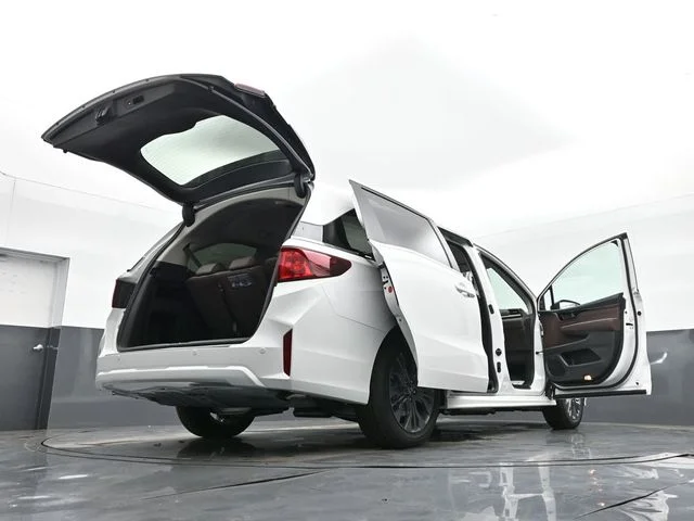 Used 2025 Platinum White Pearl Honda Touring image 62