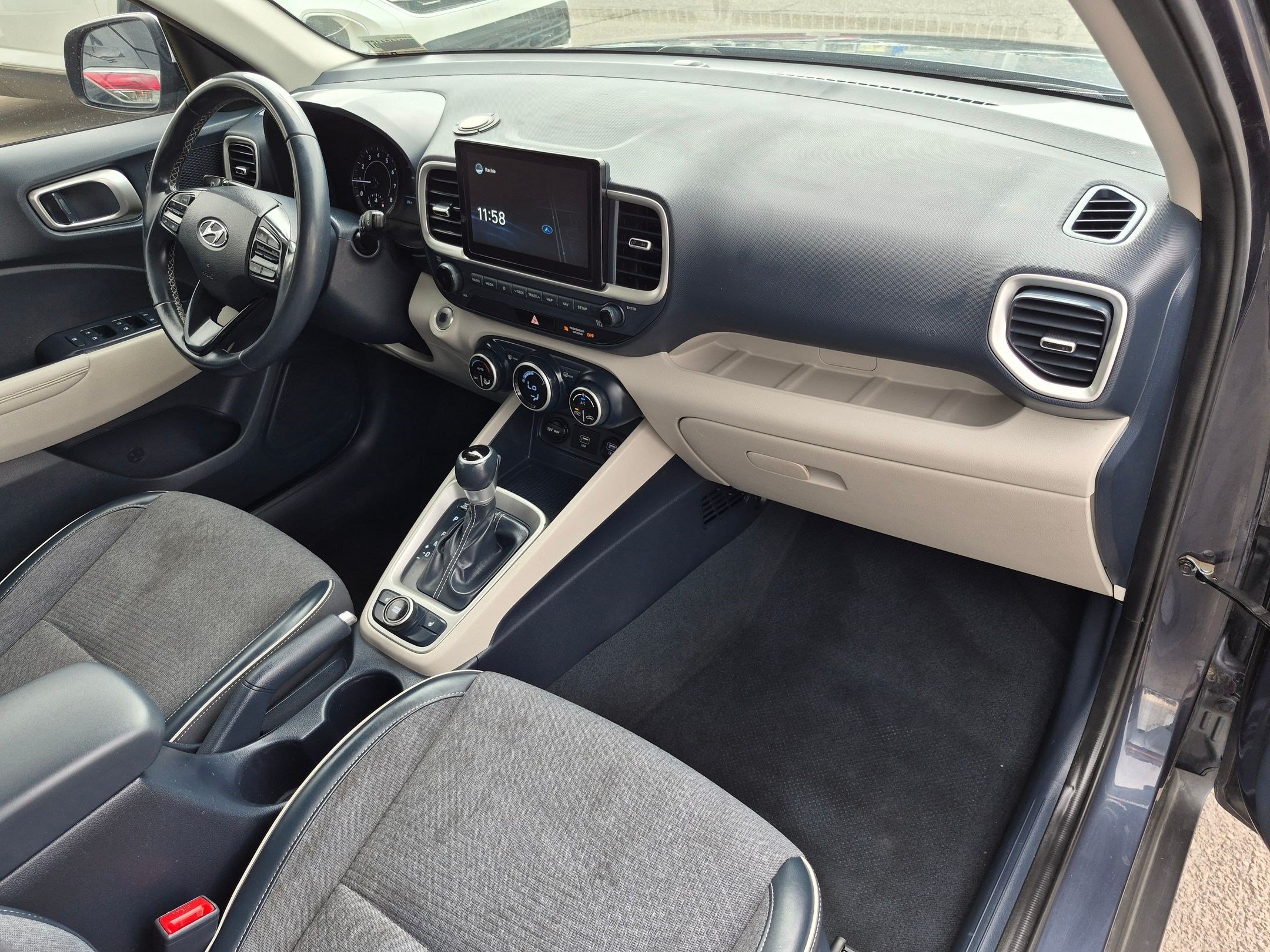 Used 2021 Denim Hyundai Denim image 31