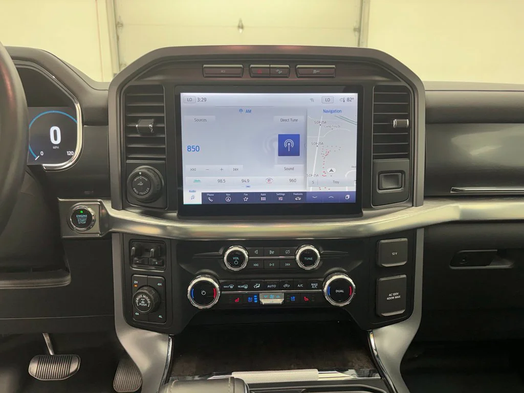Used 2023 Silver Ford Lariat image 26