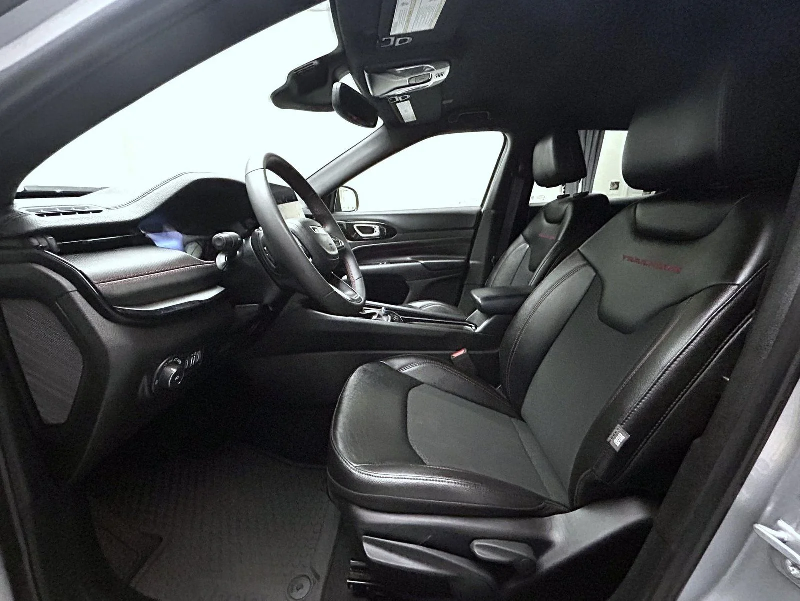 Used 2025 Silver Jeep Trailhawk image 10