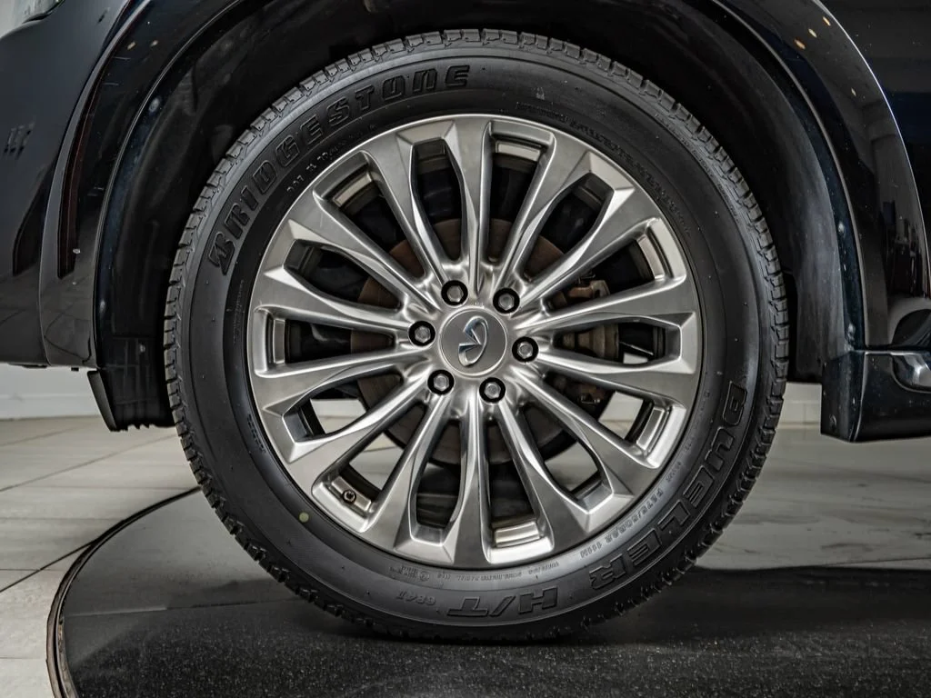 Used 2017 Black Obsidian INFINITI  image 10