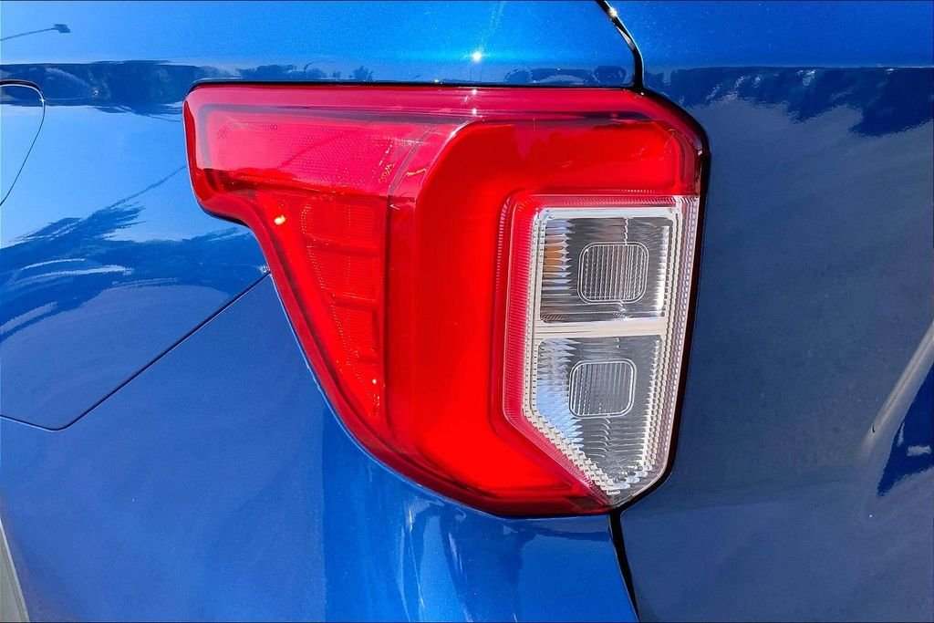 Used 2021 Blue Ford XLT image 23