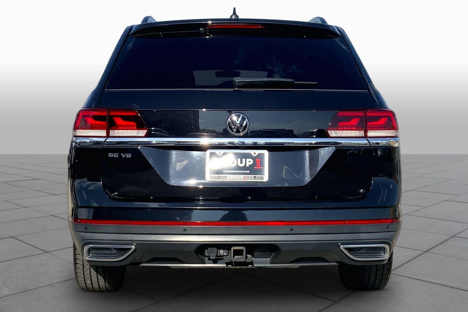 Pre-Owned 2022 Volkswagen Atlas 3.6L V6 SE W/Technology