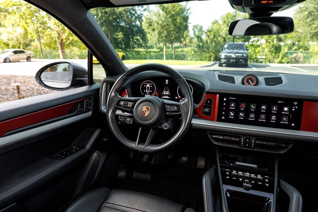 Used 2024 Quartzite Grey Metallic Porsche  image 18