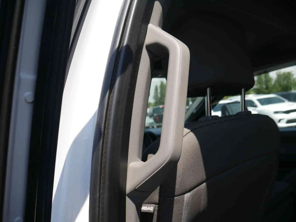 Used 2019 White Ford XLT image 17