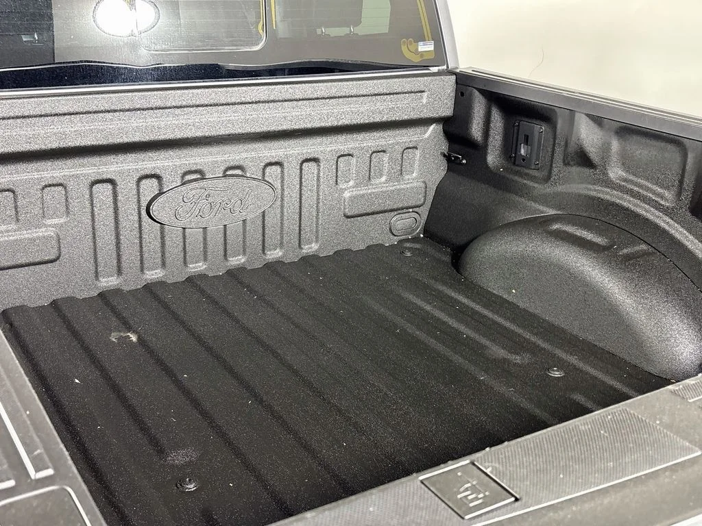 Used 2023 Gray Ford Lariat image 21