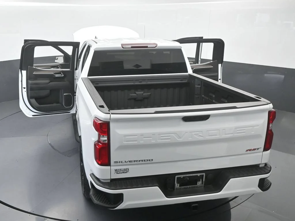 Used 2026 Summit White Chevrolet RST image 63