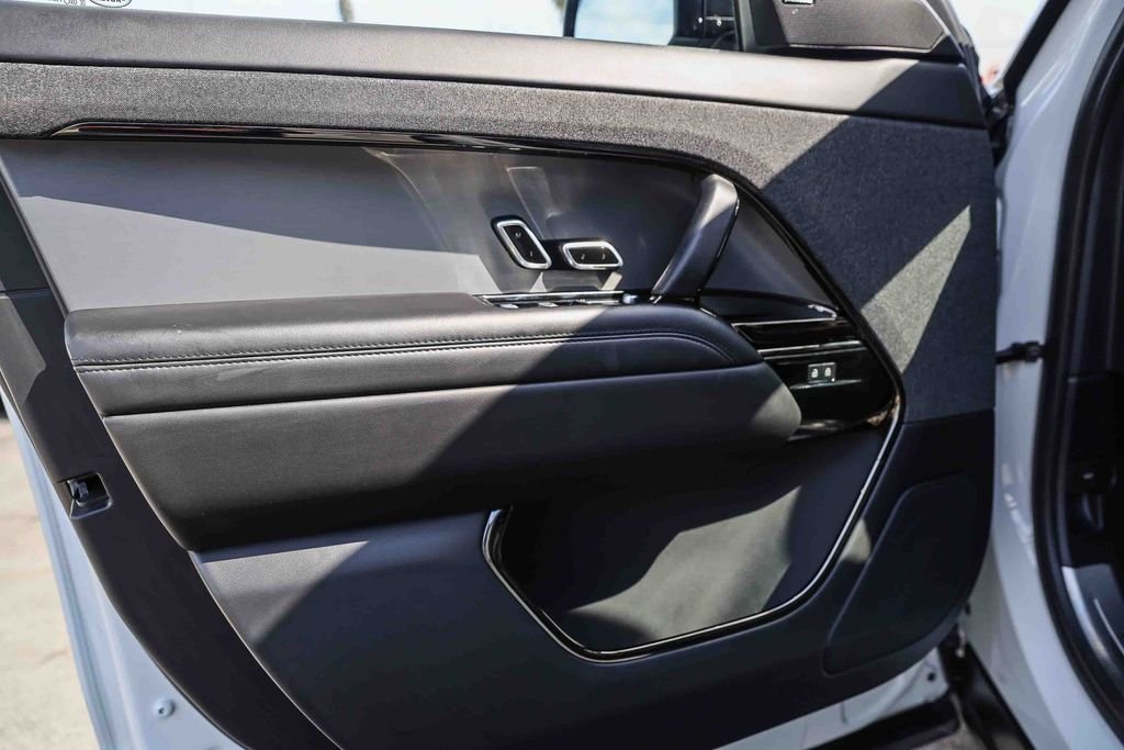 2025 Land Rover Range Rover Sport SE - Photo 20