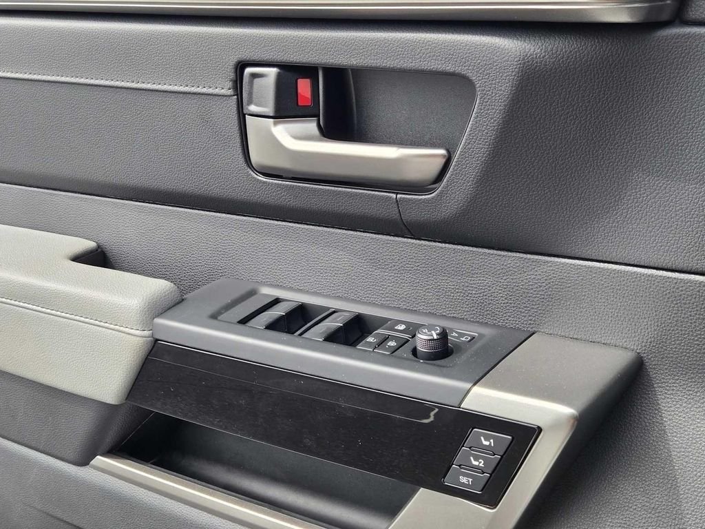 2026 Toyota Tundra Limited - Photo 21