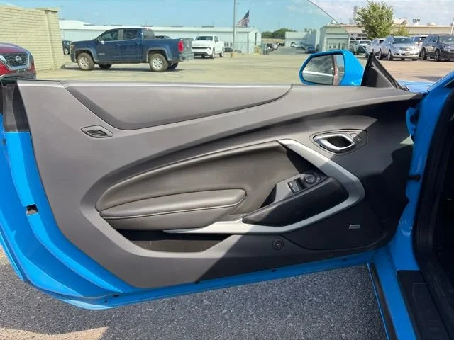 2023 Chevrolet Camaro LT1 - Photo 9
