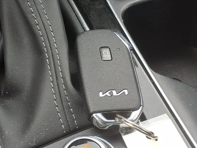 Used 2022  Kia SX image 41