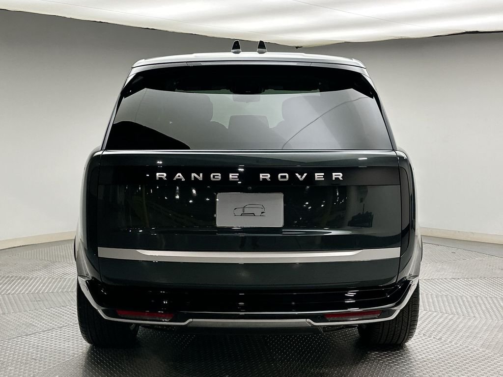 Used 2024 Belgravia Green Metallic Land Rover Autobiography image 12