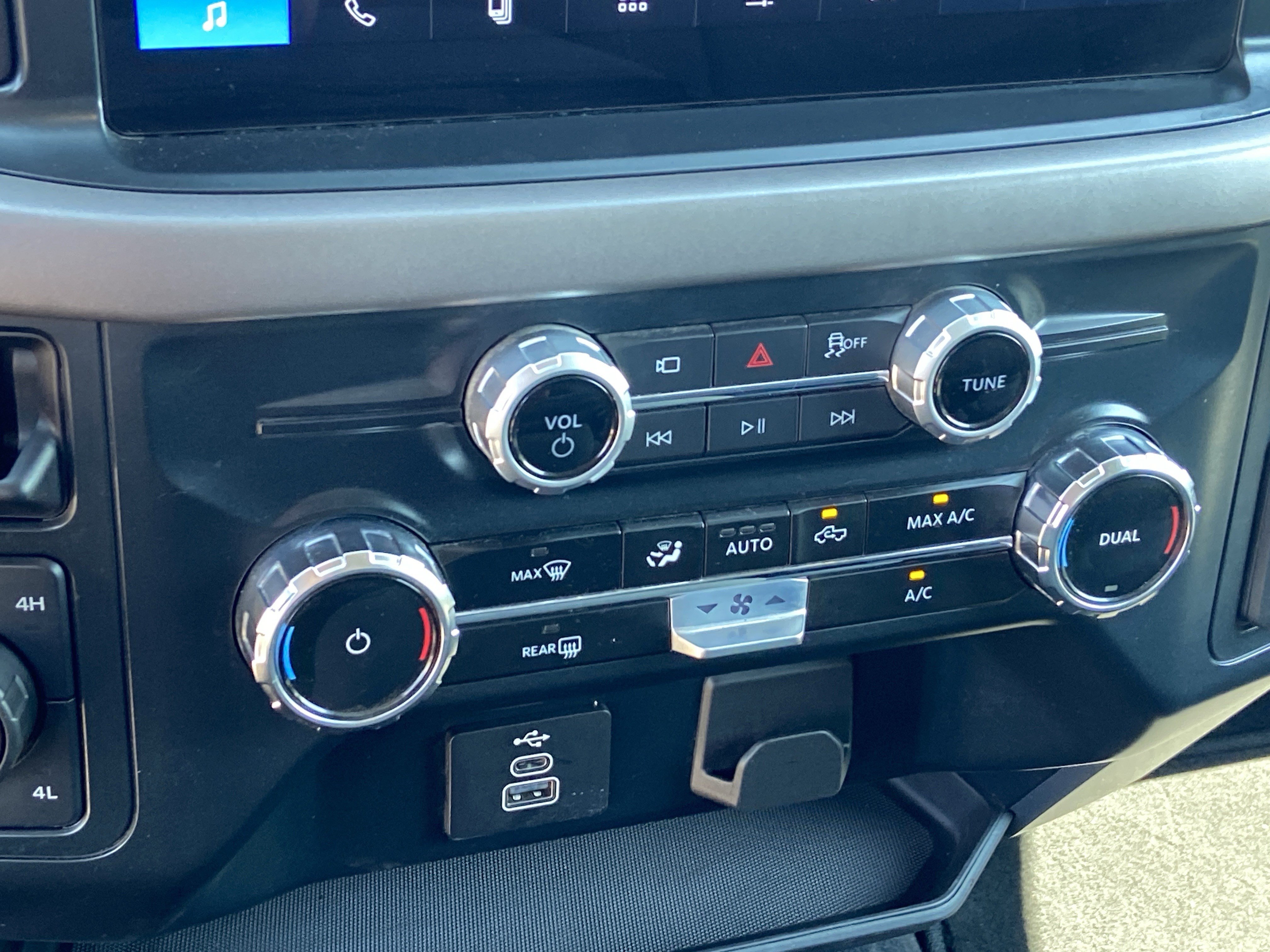 2025 Ford F-150 XLT - Photo 38
