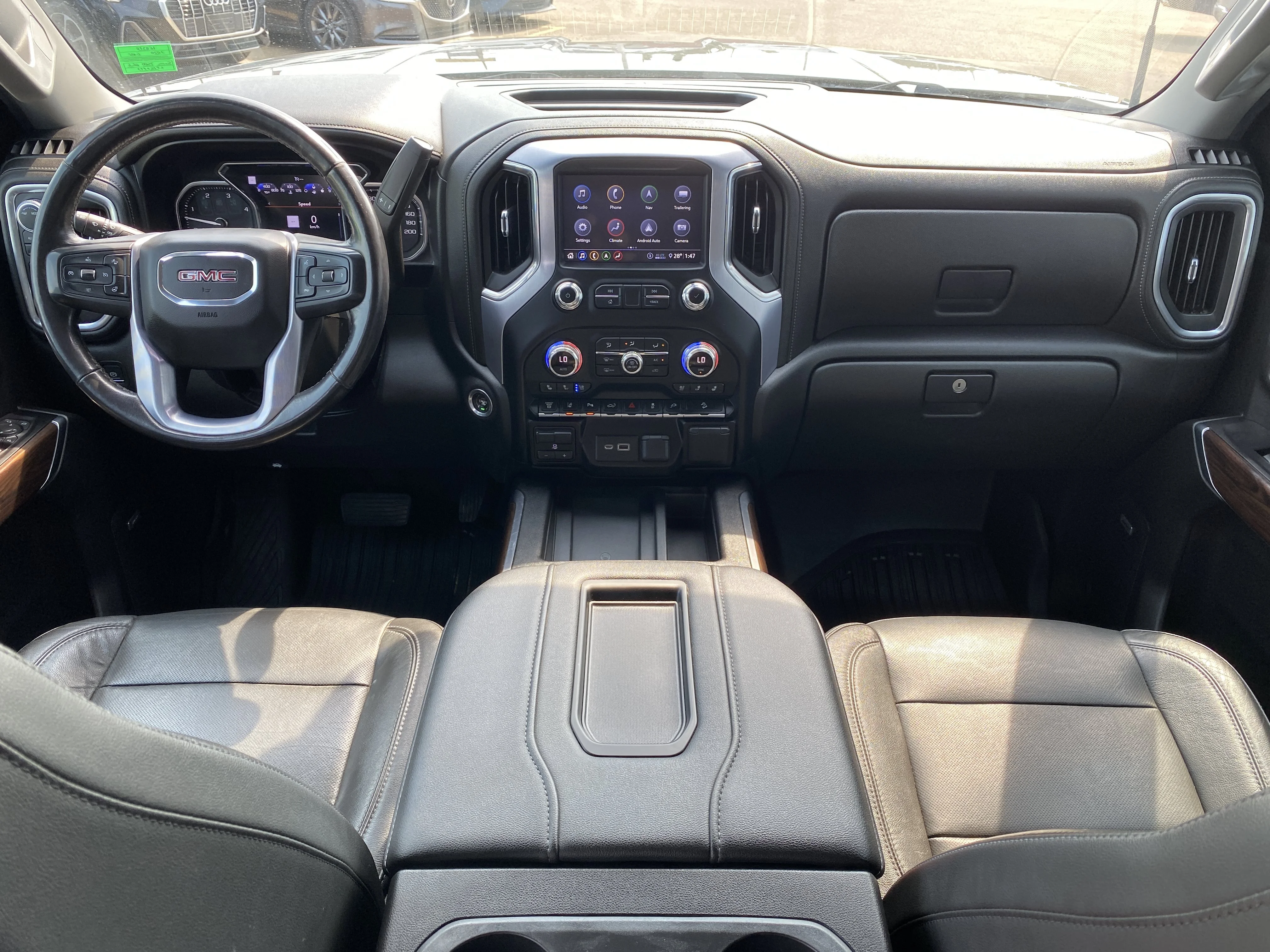 Used 2020 Black GMC Crew Cab SLT image 10