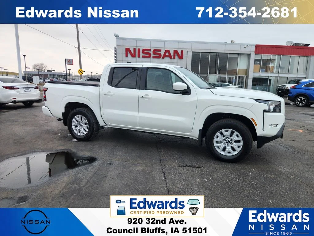 2024 Nissan Frontier SV Crew Cab 4X4 SWB's photo