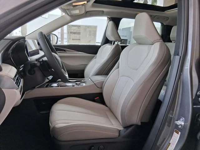 New 2027 GRAPHITE SHADOW INFINITI Pure FWD image 17
